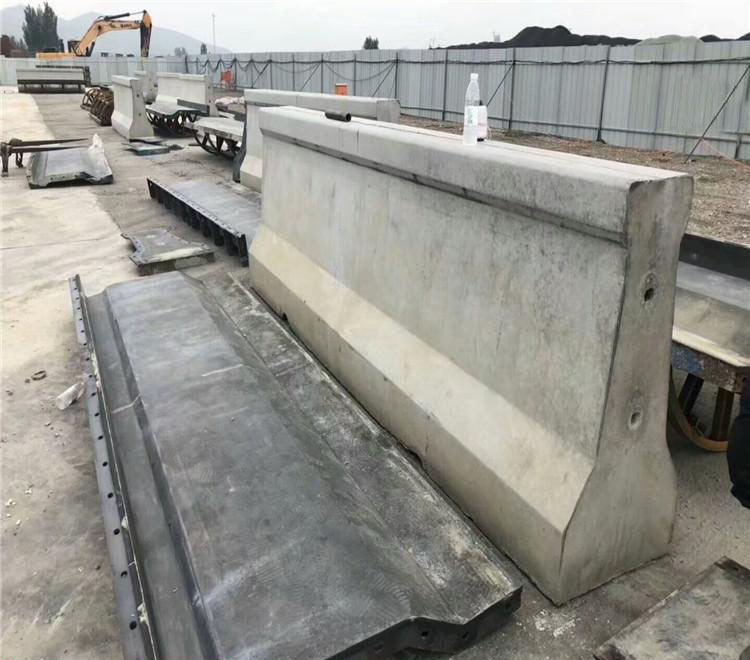 公路隔离墩时博官方网站-